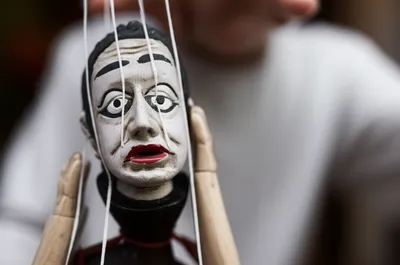 Illustration involuntarily