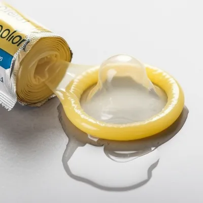 Illustration raincoat - Image 1