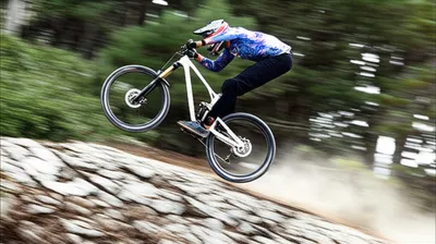 Illustration hucked - Image 1