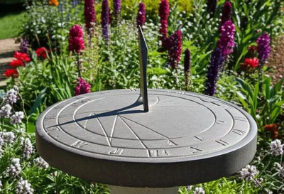 Illustration sundials - Image 1