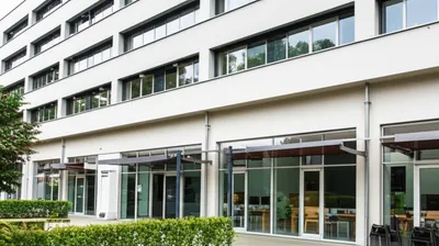 Illustration hall - Image 1