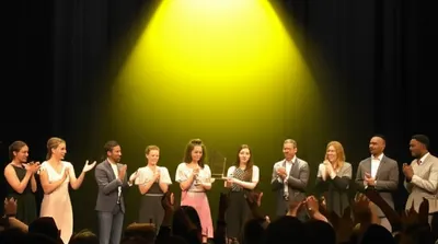 Hình ảnh minh họa allows - Ảnh 1