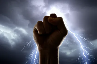 Illustration thundering - Image 1