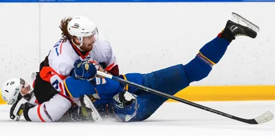 Illustration hooked - Image 1