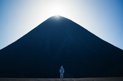 Illustration foremost - Image 1