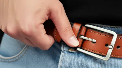 Illustration unbuckle