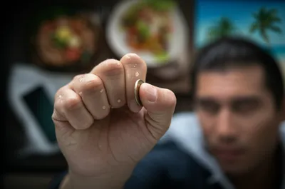 Hình ảnh minh họa penny-pinching - Ảnh 1