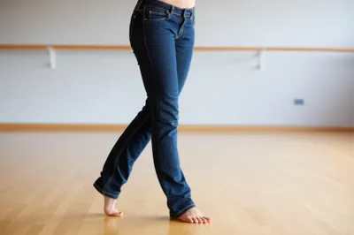 Illustration swivels - Image 1