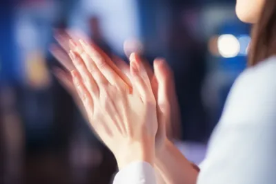 Illustration claps - Image 1