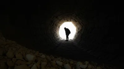 Illustration caved - Image 1