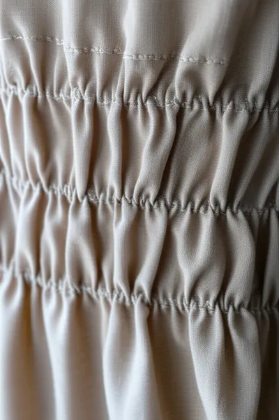 Illustration smocked - Image 1