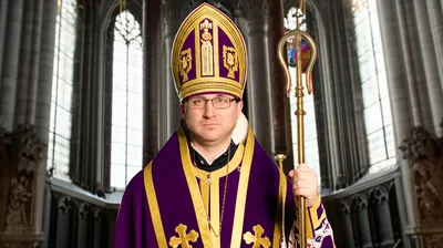 Illustration priestly