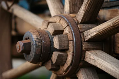 Illustration straddled - Image 1