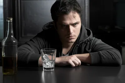 Illustration visuelle du mot « alcoholic » - Alcoolique