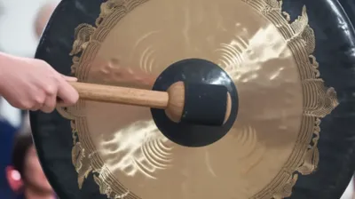 Illustration gonged - Image 1