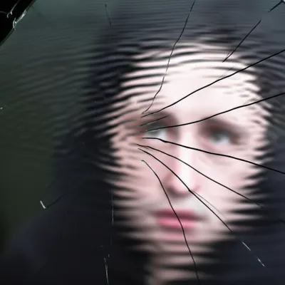 Illustration disturbs - Image 1