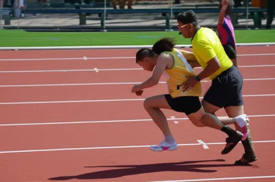 Illustration advantaged - Image 1