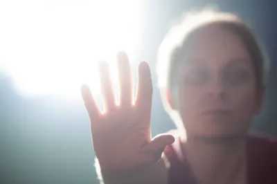 Illustration darkens - Image 1