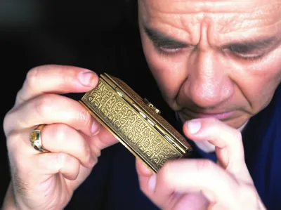 Illustration fumbling - Image 1