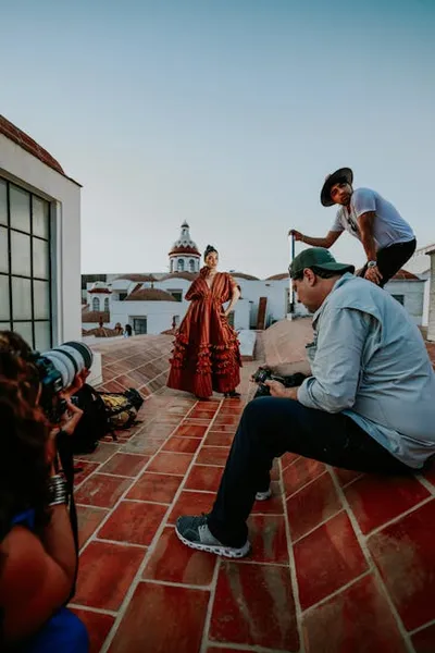 Illustration takes - Image 2