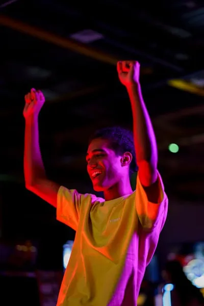 Illustration hoorayed - Image 2