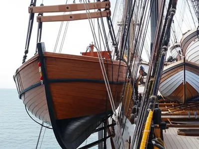 Illustration longboat - Image 1