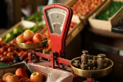 Illustration weigh - Image 1