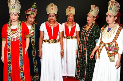 Illustration array - Image 1