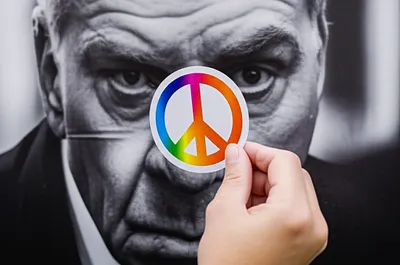 Illustration sniping - Image 1