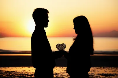 Illustration having - Image 1