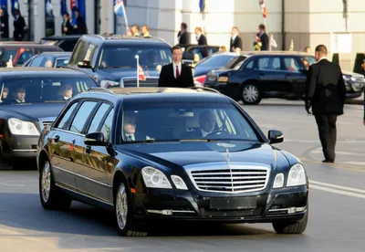 Illustration motorcade - Image 1