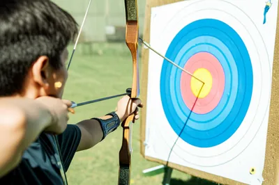 Illustration aiming - Image 1