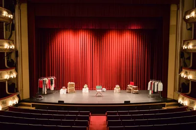 Illustration staged - Image 1