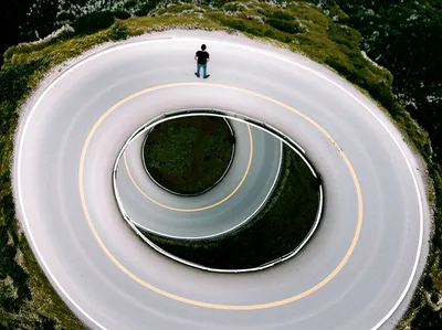 Illustration repeats - Image 1