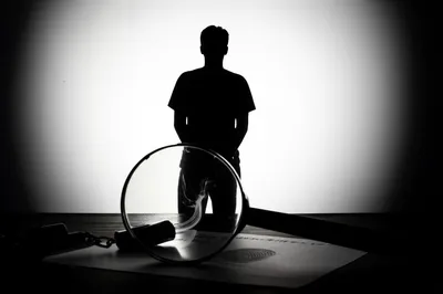 Illustration incriminate