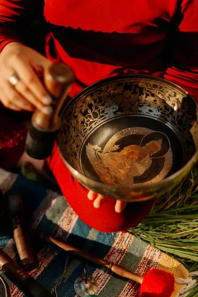 Illustration gonged - Image 2