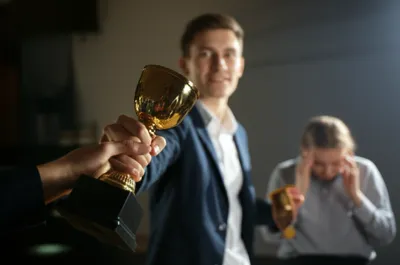 Illustration smug - Image 1