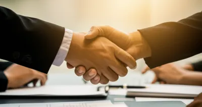 Illustration shakes - Image 1