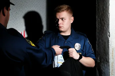 Illustration bribing - Image 1