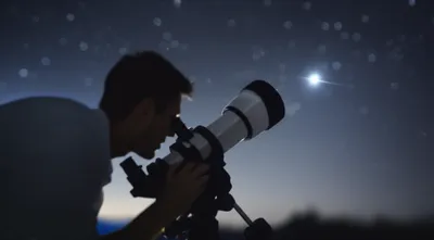 Illustration distinguished - Image 1