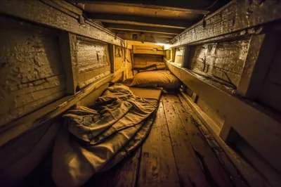 Illustration crib - Image 1