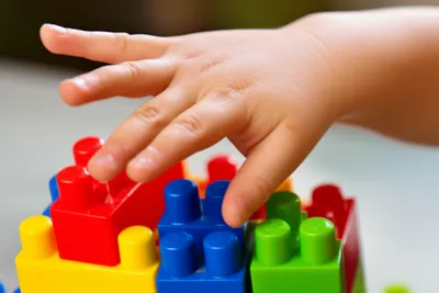 Illustration outgrowing