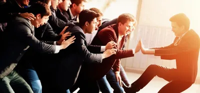 Illustration expelling - Image 1