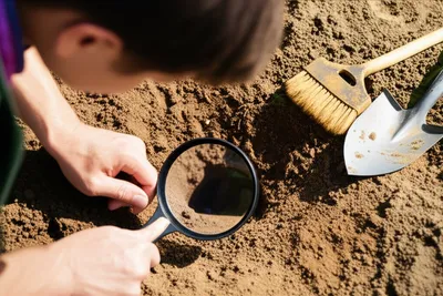 Illustration dug - Image 1