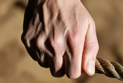 Illustration clinched - Image 1