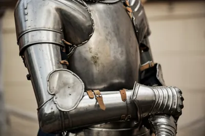 Illustration vambrace - Image 1