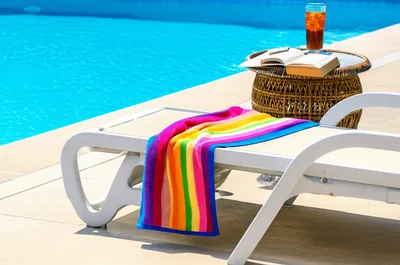 Illustration poolside - Image 1
