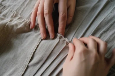 Illustration stroking - Image 1