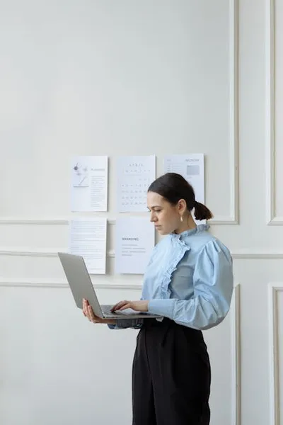 Illustration businessperson - Image 2