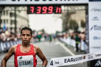 Illustration running - Image 1